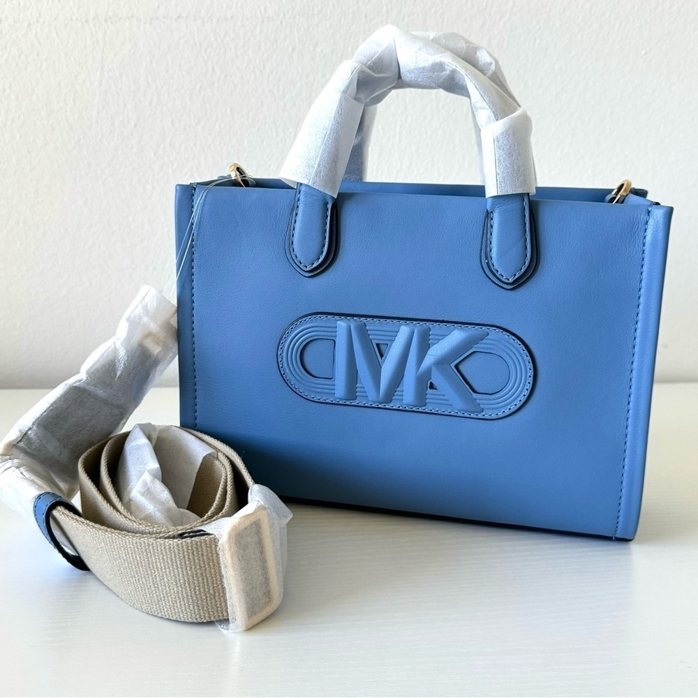 NWT! MICHAEL KORS GIGI French Blue Handbag, Small, Leather MSPR. 450